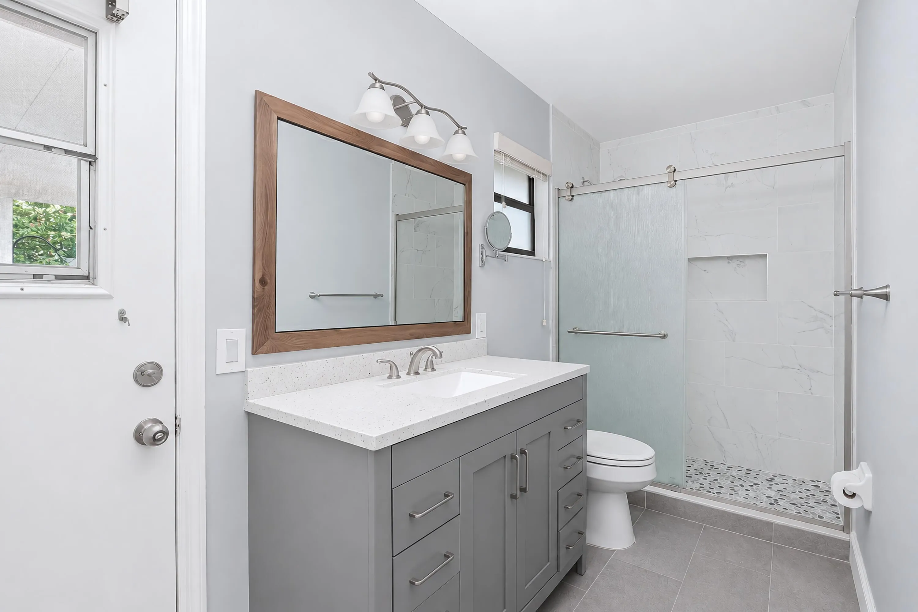 Guest / Cabana Bathroom