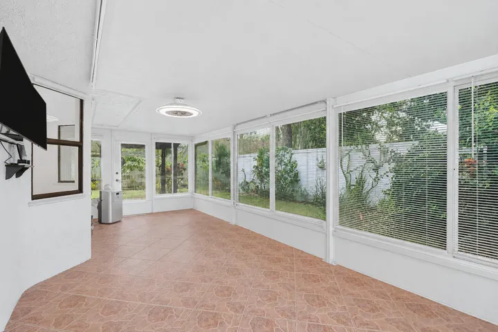 Enclosed Patio Sun-Room