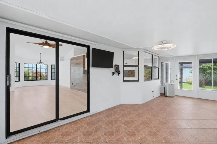 Enclosed Patio Sun-Room
