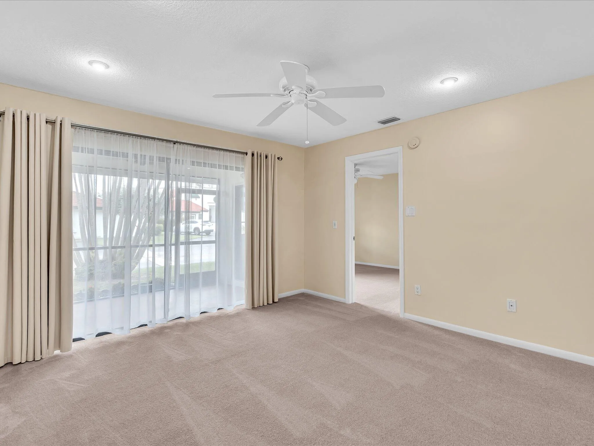 Living- Primary Bedroom