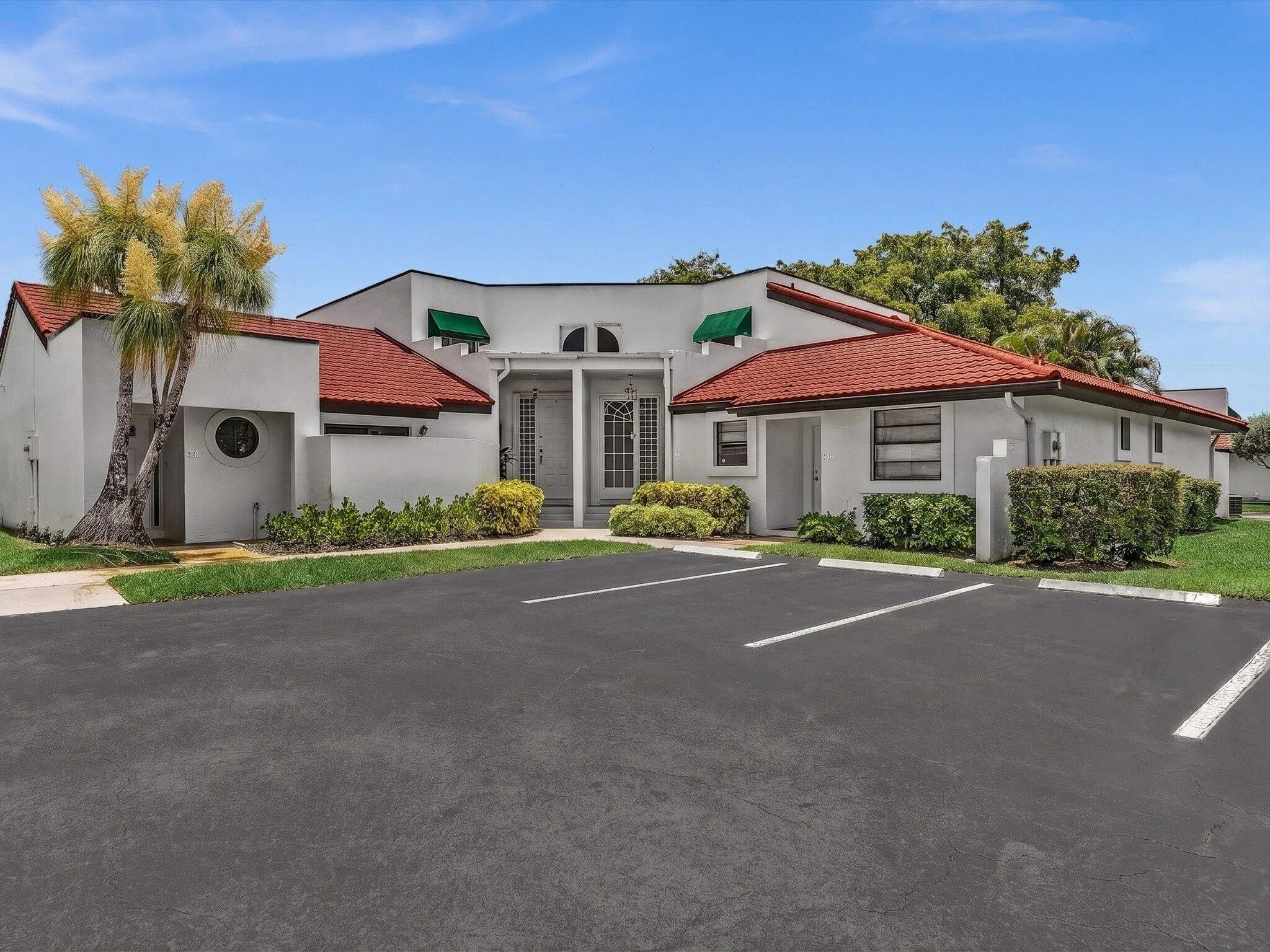 Single Story Villa