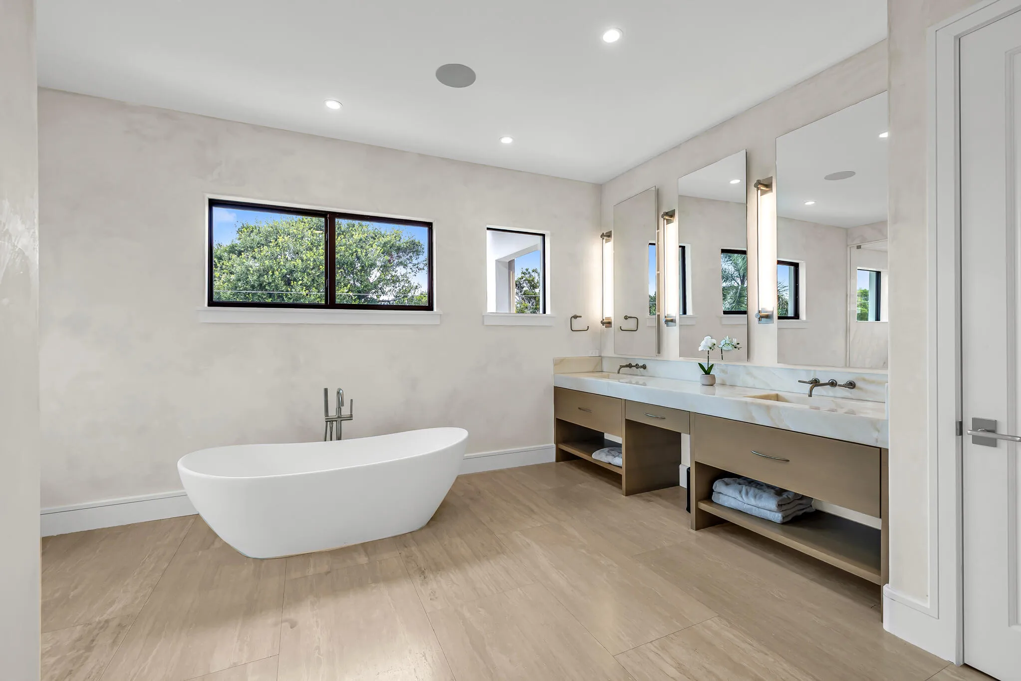 Property photo 64