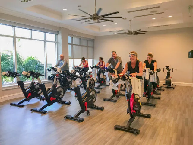 Fitness_Cycing_Class