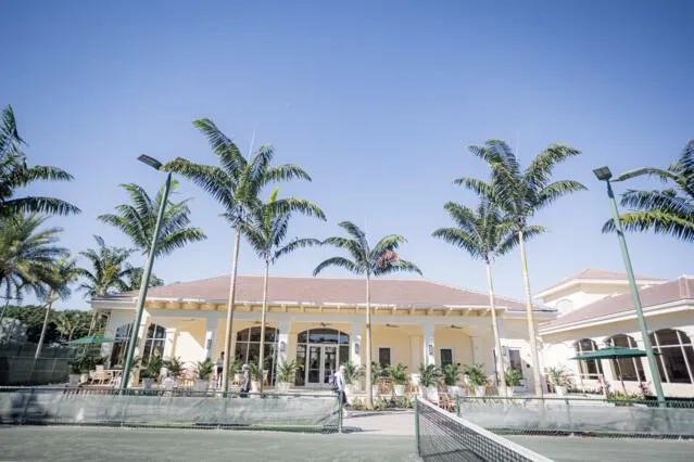 BallenIsles_Racquets_Shop_Exterior_0183_