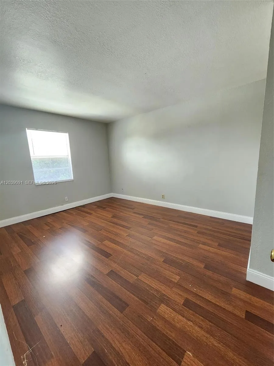 BEDROOM #4