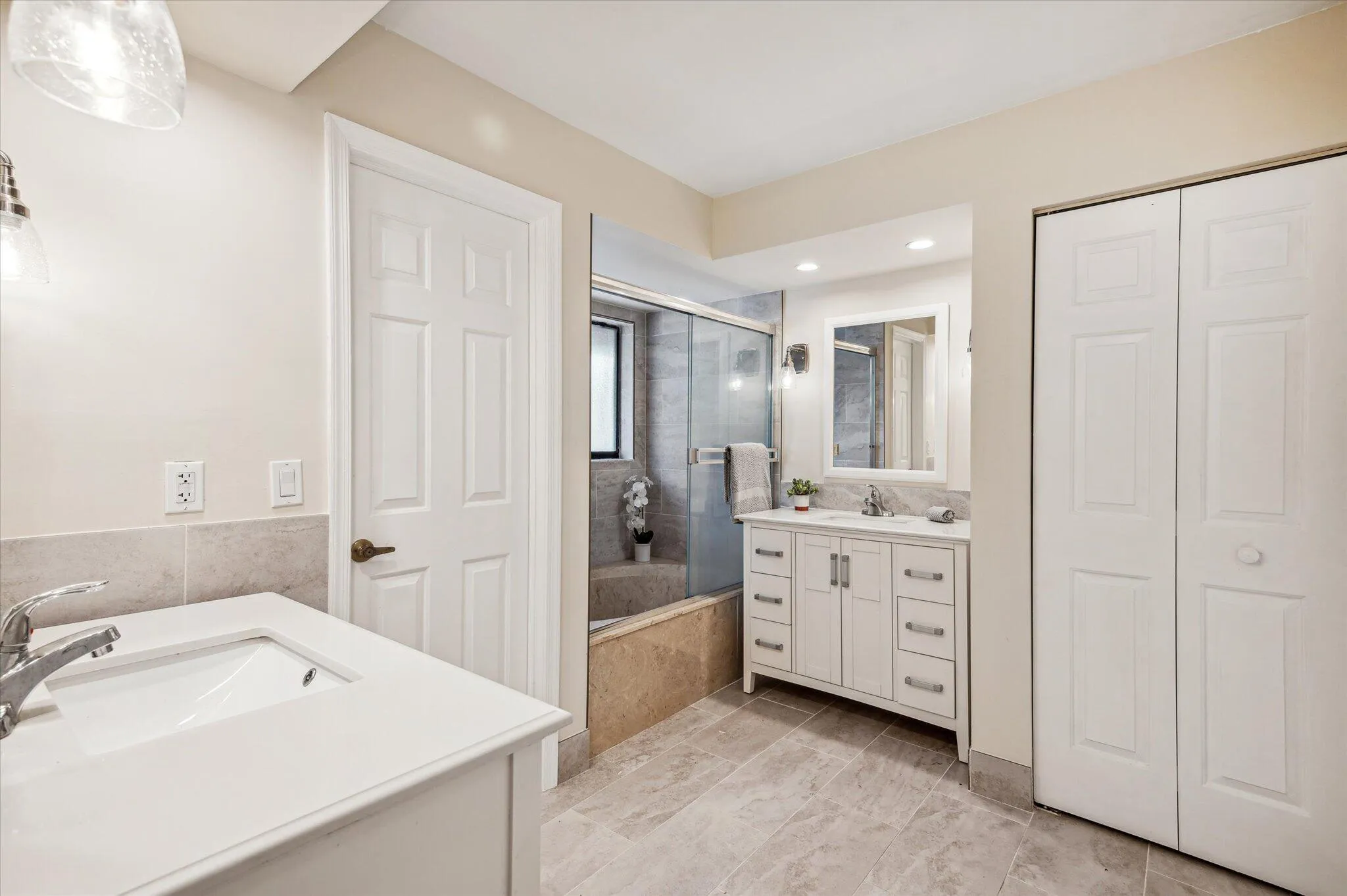 12-Holtzheuser-5750 Coach House Cir G-12