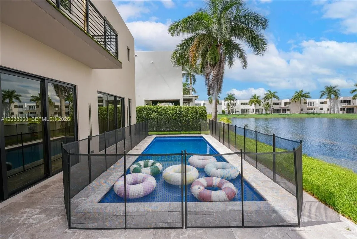 Property photo 28