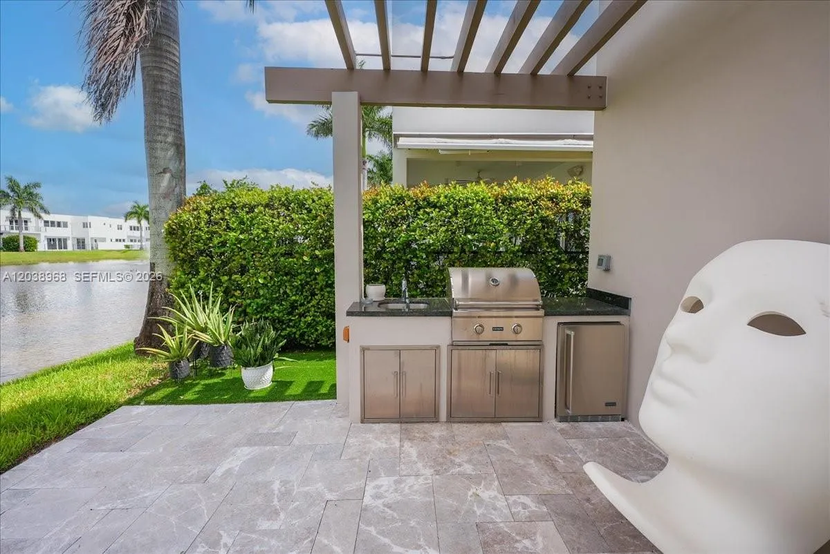 Property photo 32