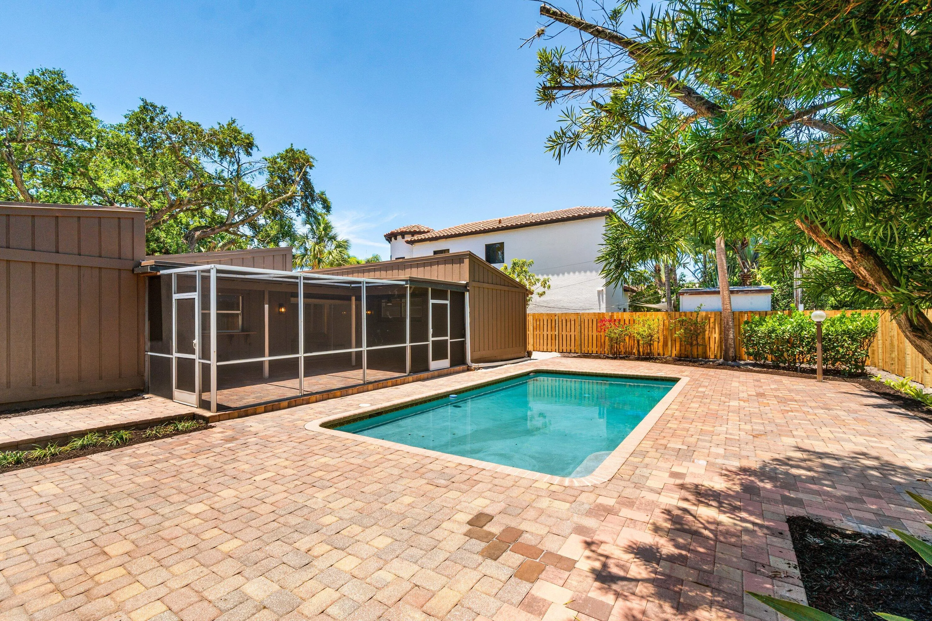 047-1051Southwest21stStreet-BocaRaton-FL