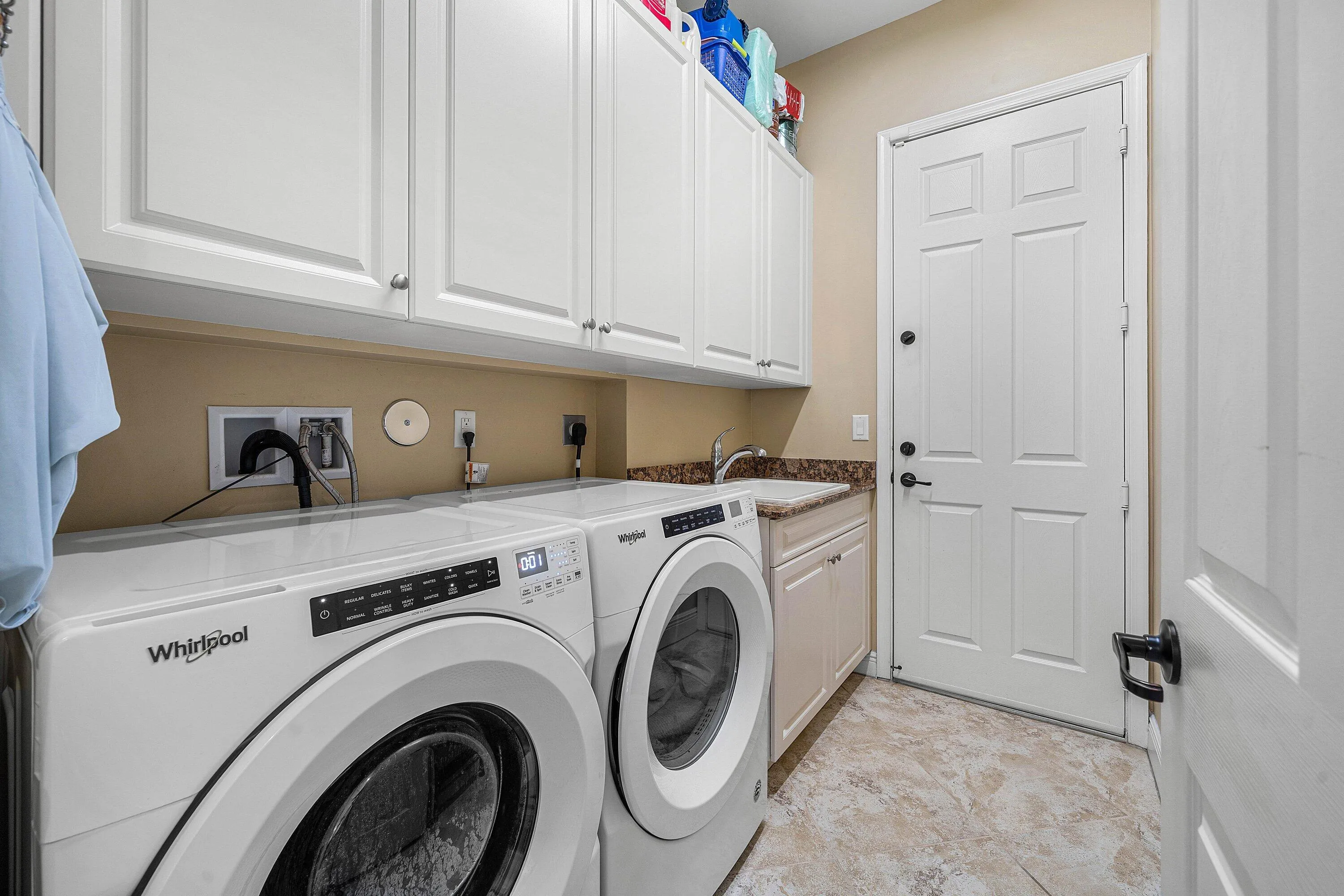 029-6304VireoCourt-LakeWorth-FL-33463-SM