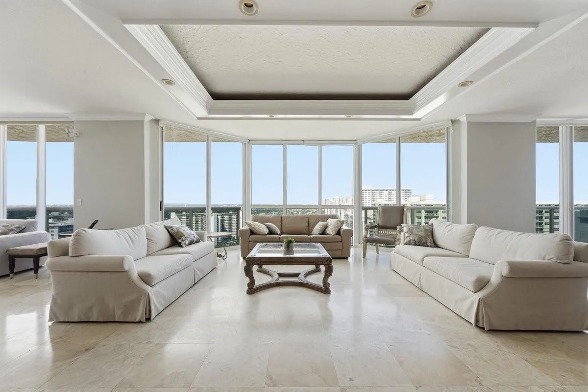 Formal living