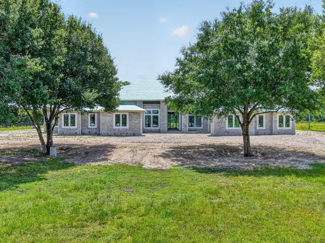 6450 Sugarcane Lane