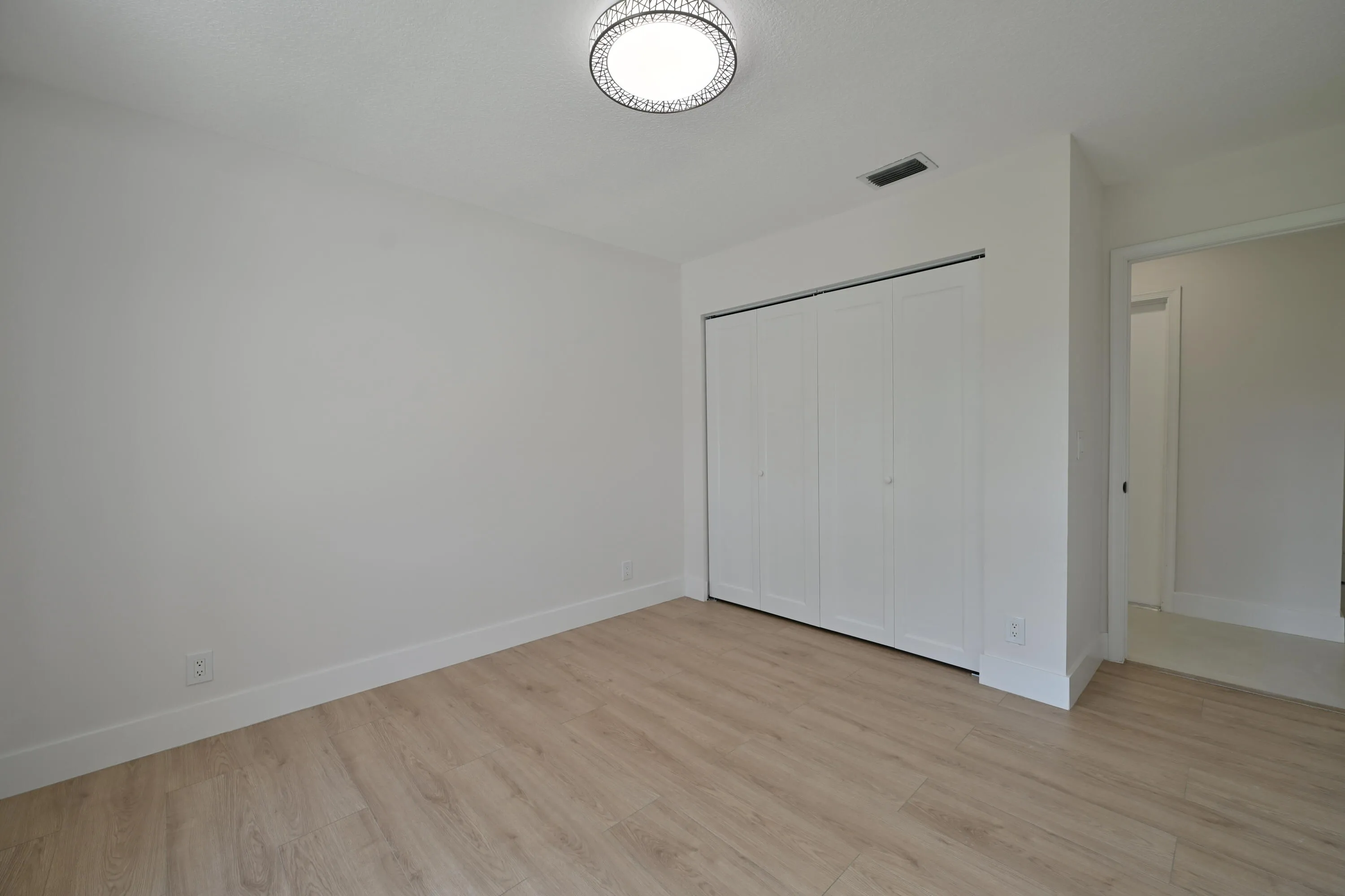 Guest Bedroom 2_2