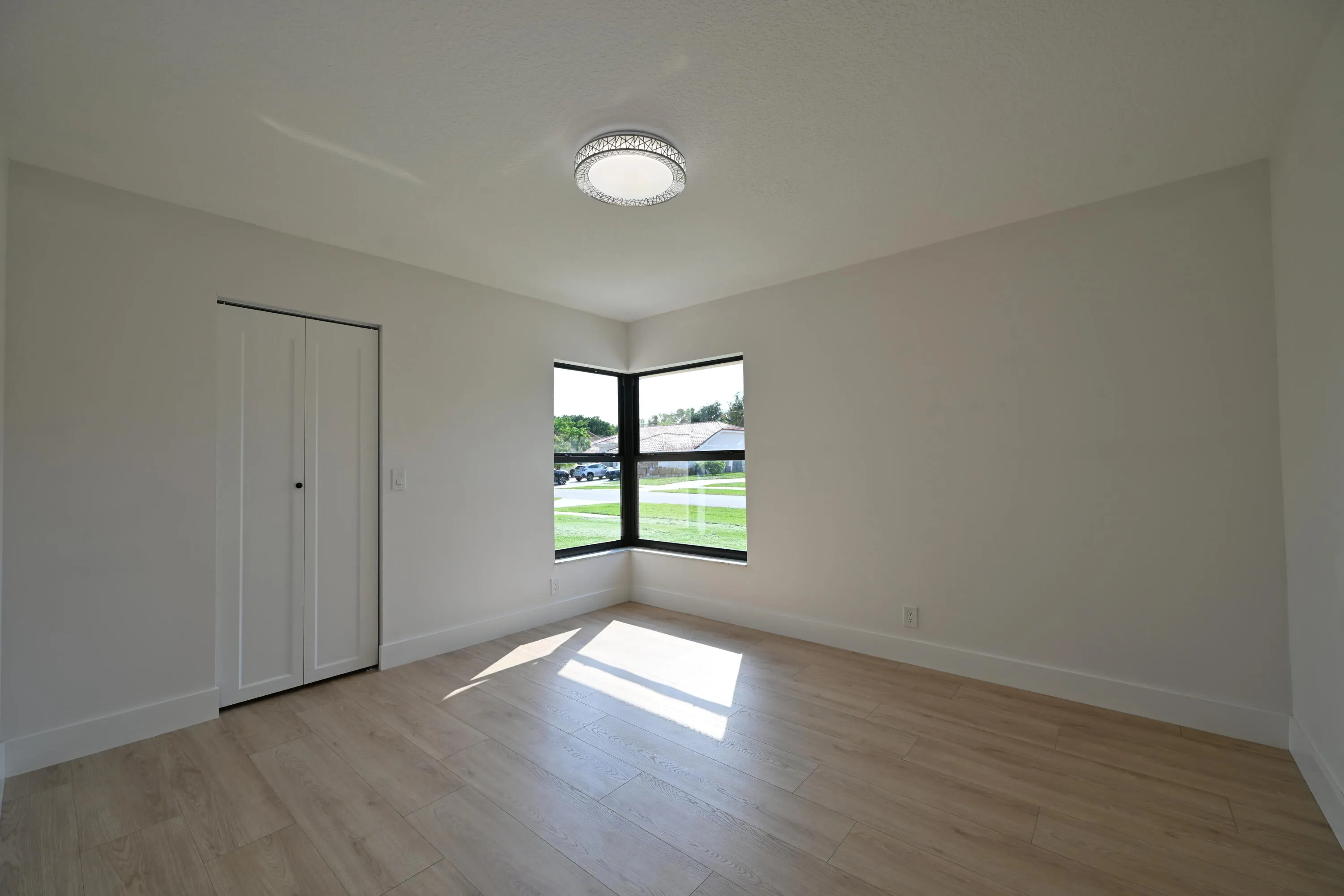 Guest Bedroom 3_1
