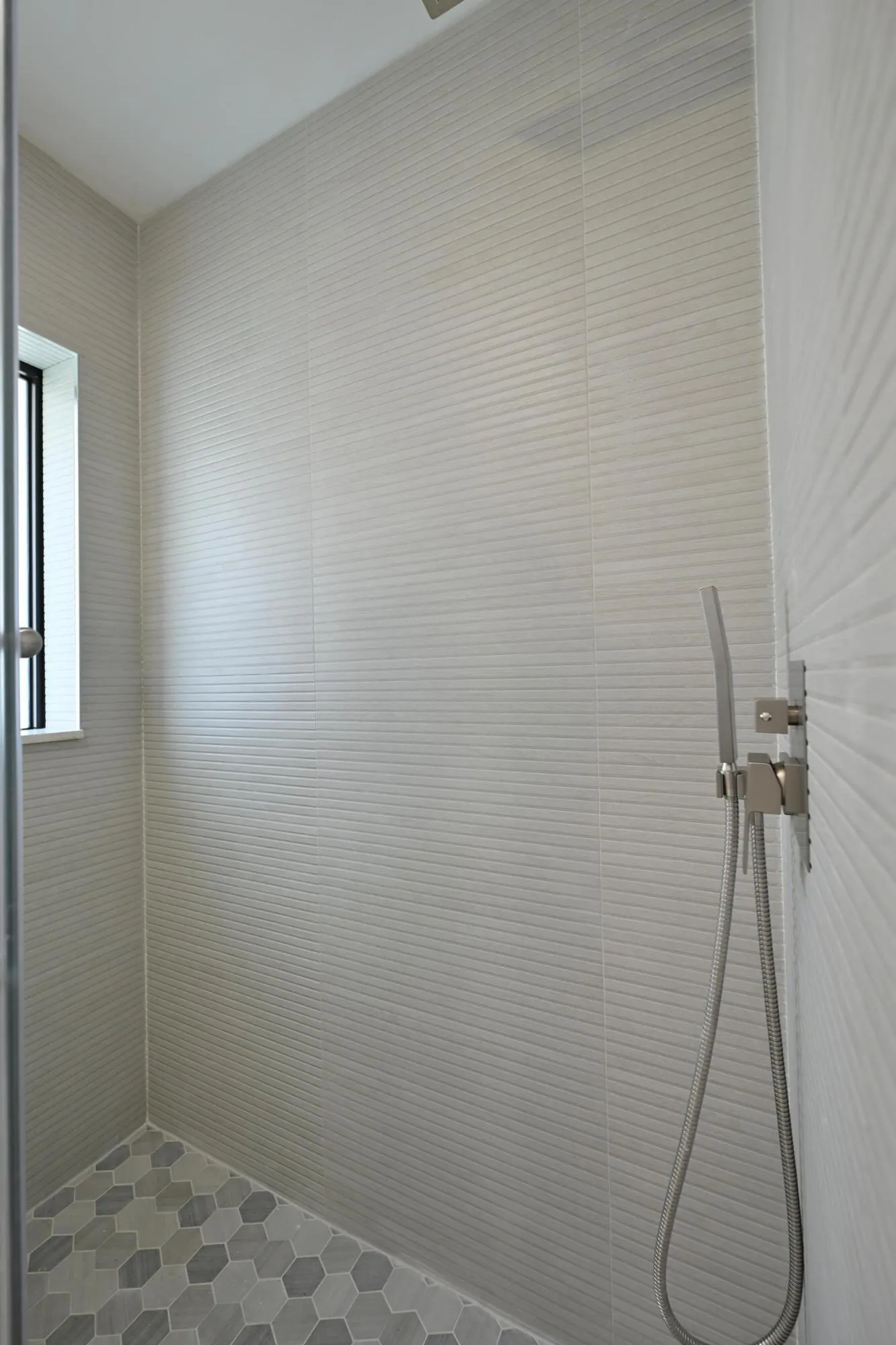 Guest Bathroom 2_3