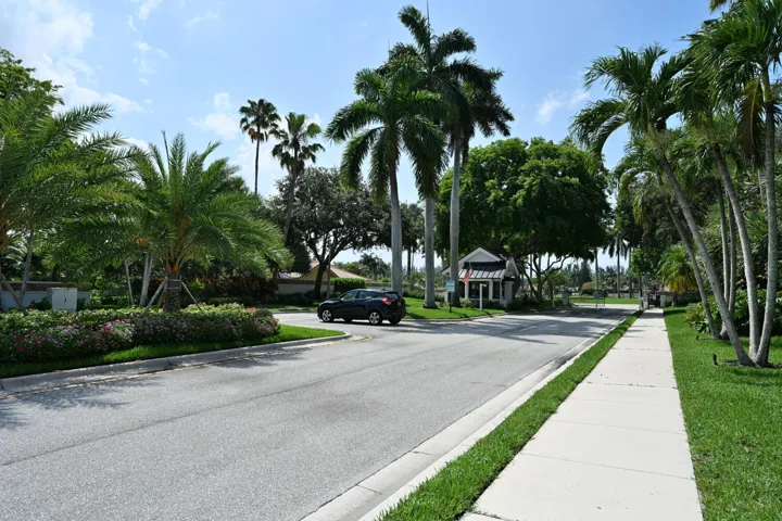 11741 Island Lakes Ln_51