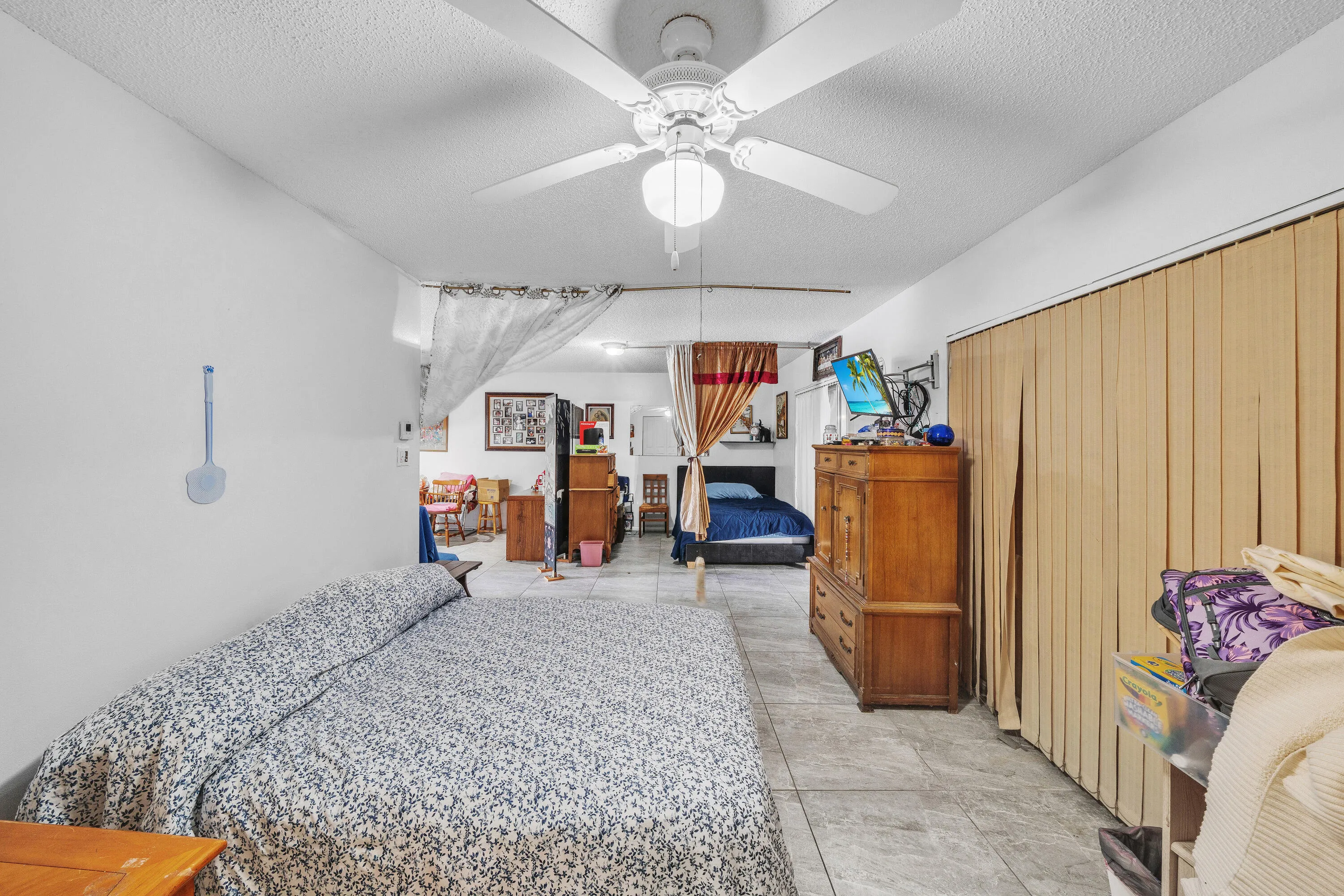 8 Bedroom