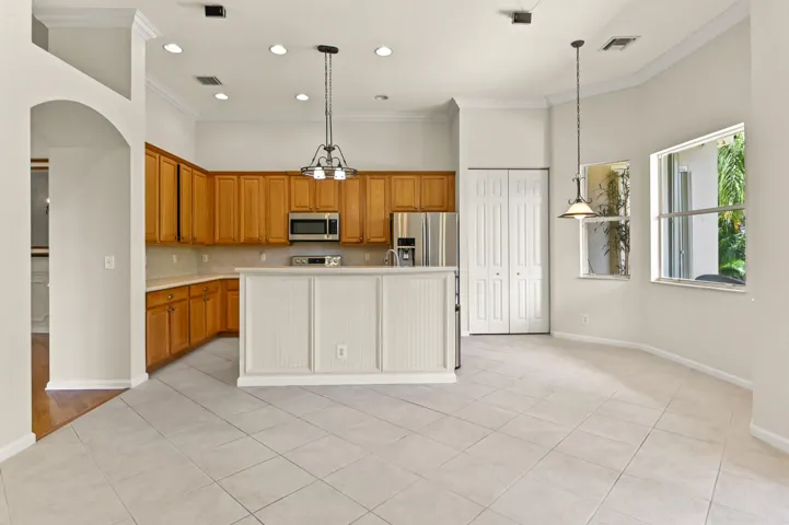 22 Kitchen 01