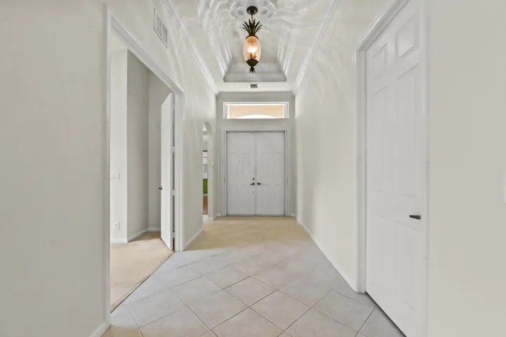 05 Hallway 02