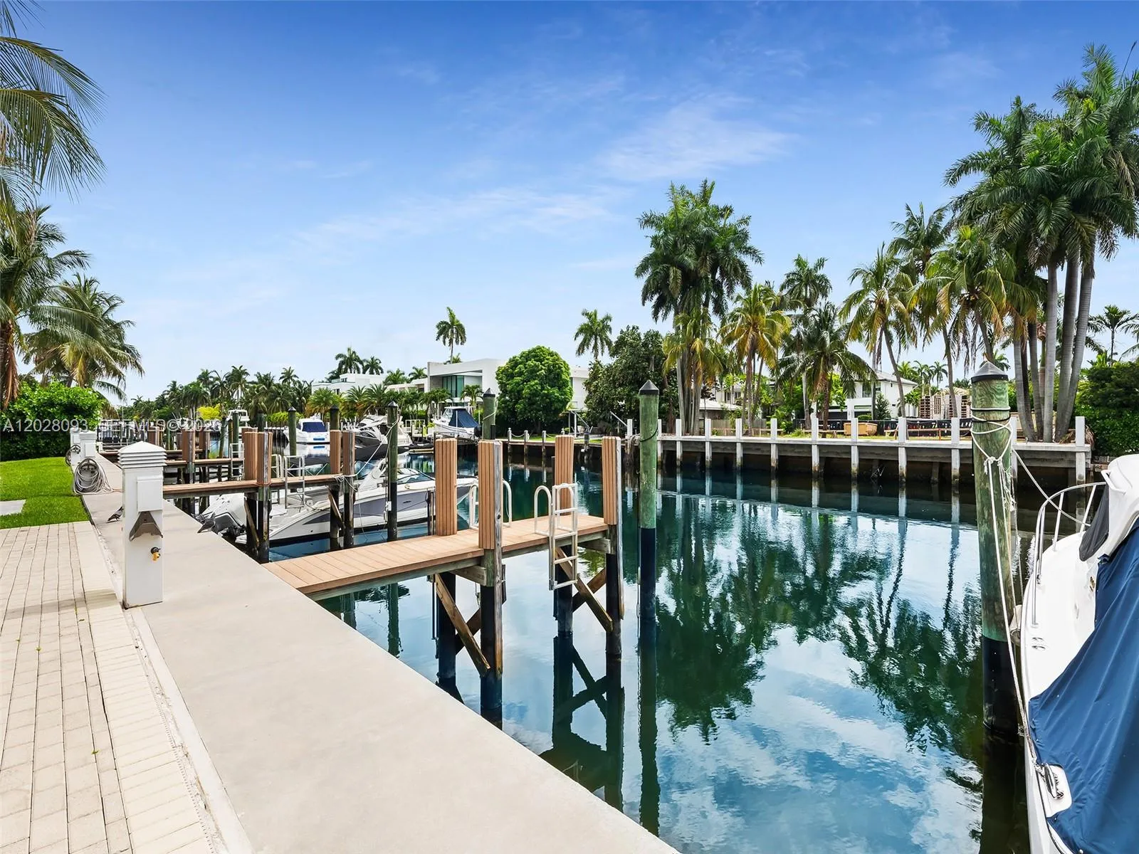 Dock for vessels upto 37'
