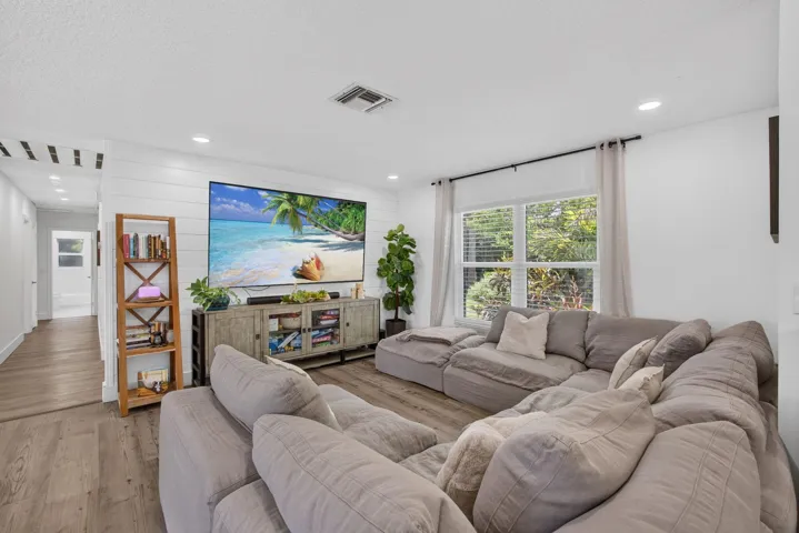 24-web-or-mls-5D1A3977
