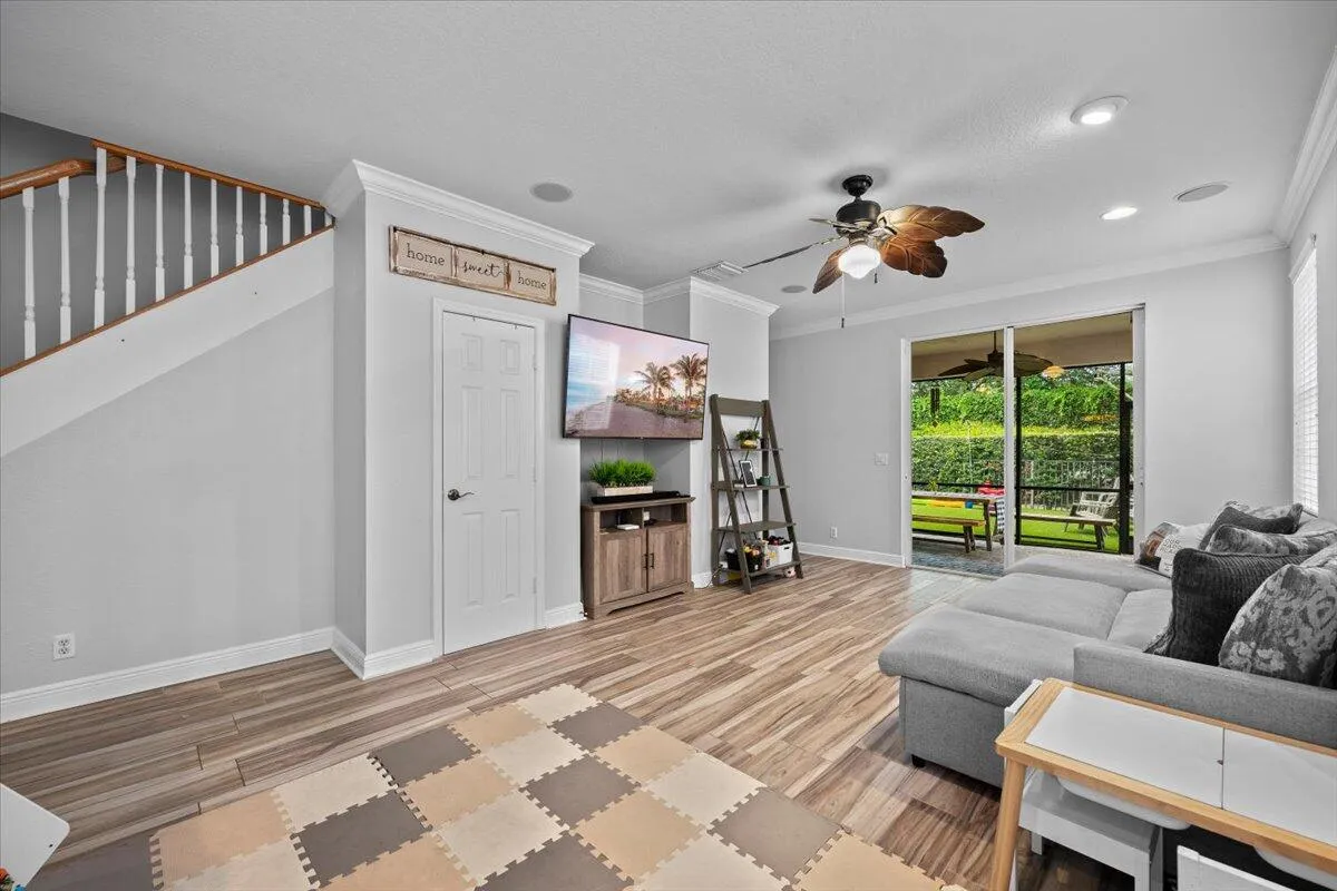 Great Room (Living / Dining Areas)