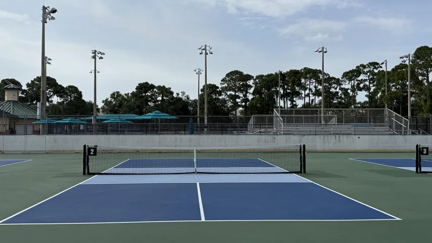 4 pickleball courts