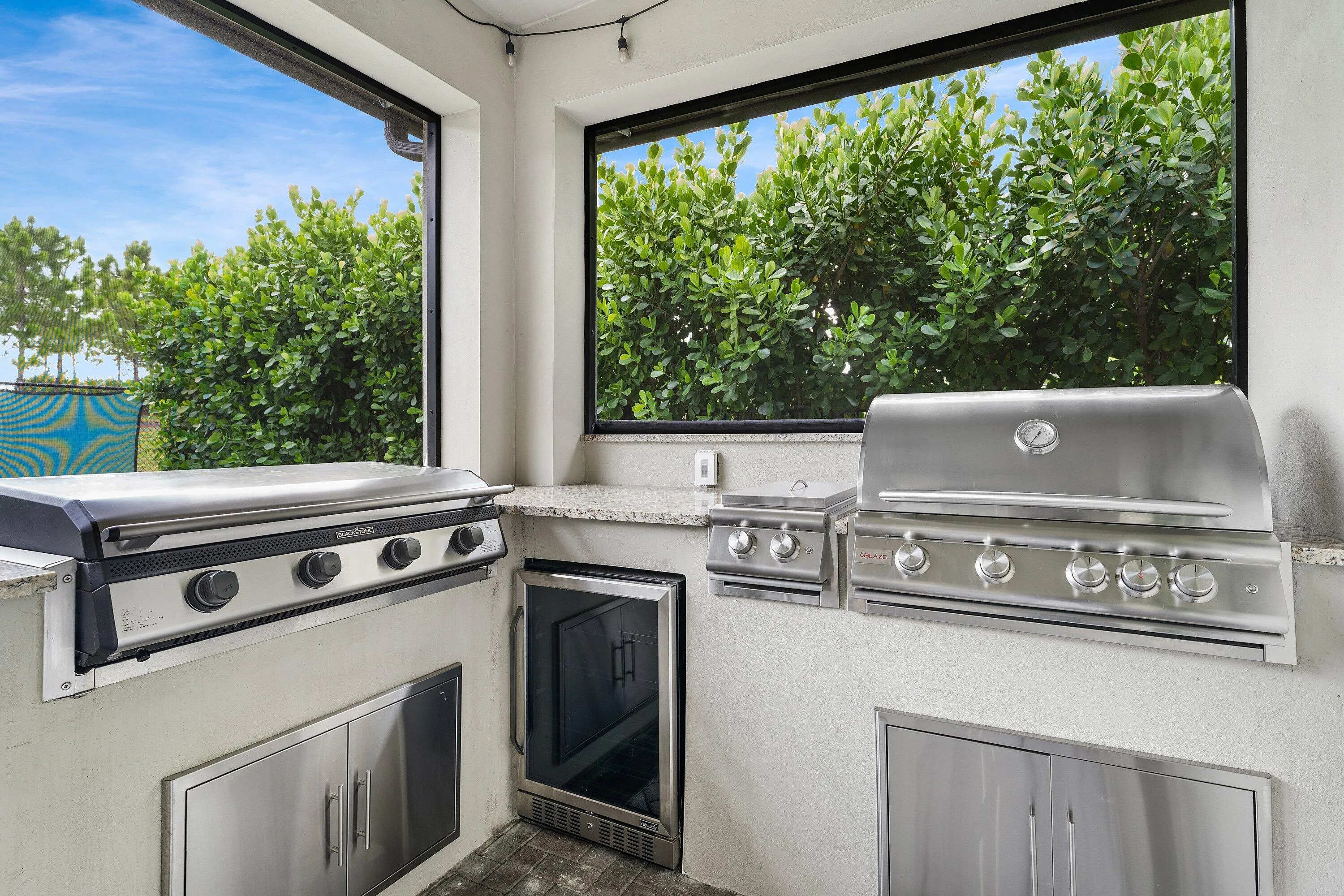 Outdoor Kitchen / Grill