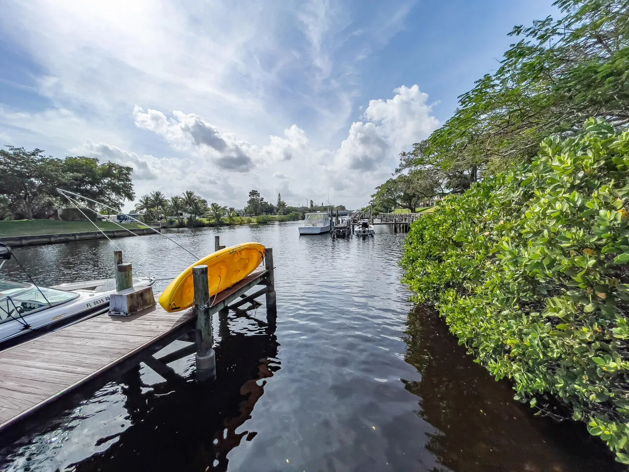 Marina waterway