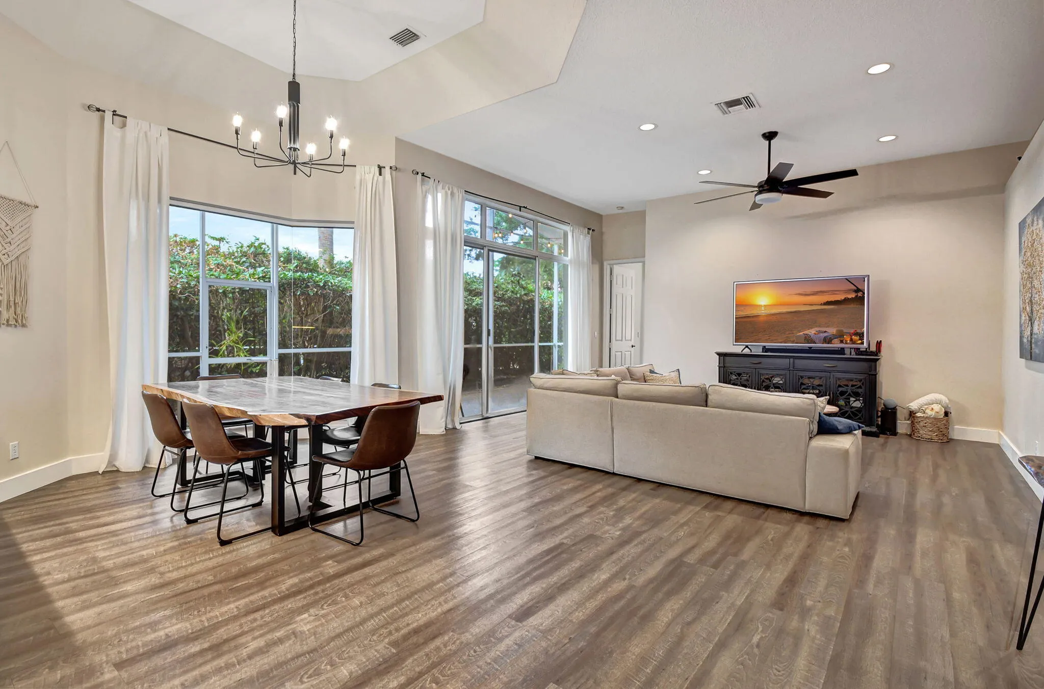 Dining/Living