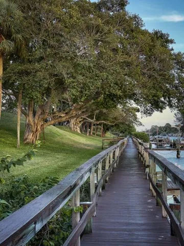 Marina Walkway