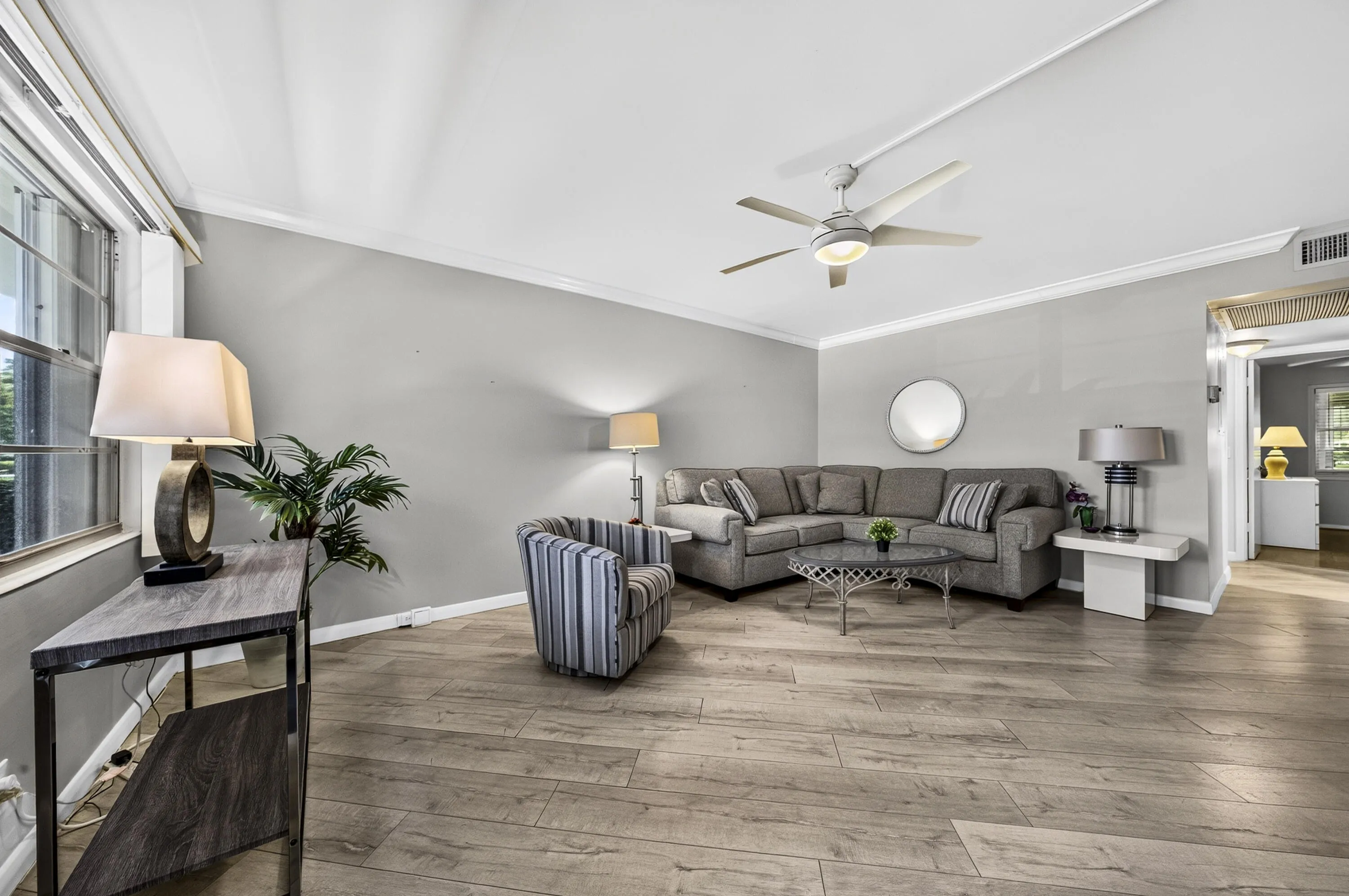 Living Room_DSC7287