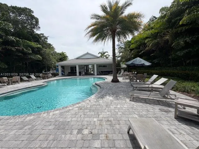 Property photo 92