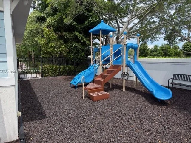 Property photo 95