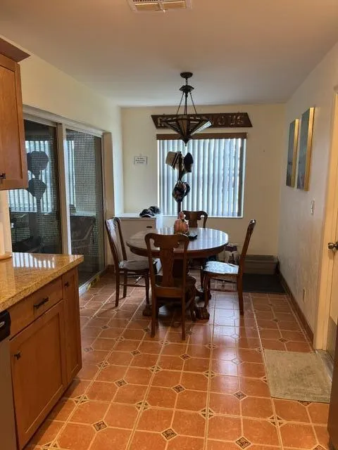 Breakfast area