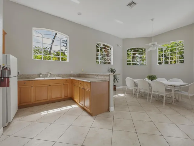 Clubhouse Kitchen Dining