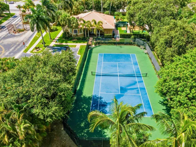 Clubhouse Tennis Court
