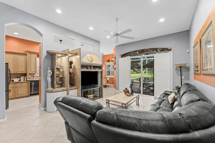 014-7188DemediciCircle-DelrayBeach-FL-33