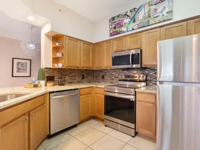 Kitchen 1
