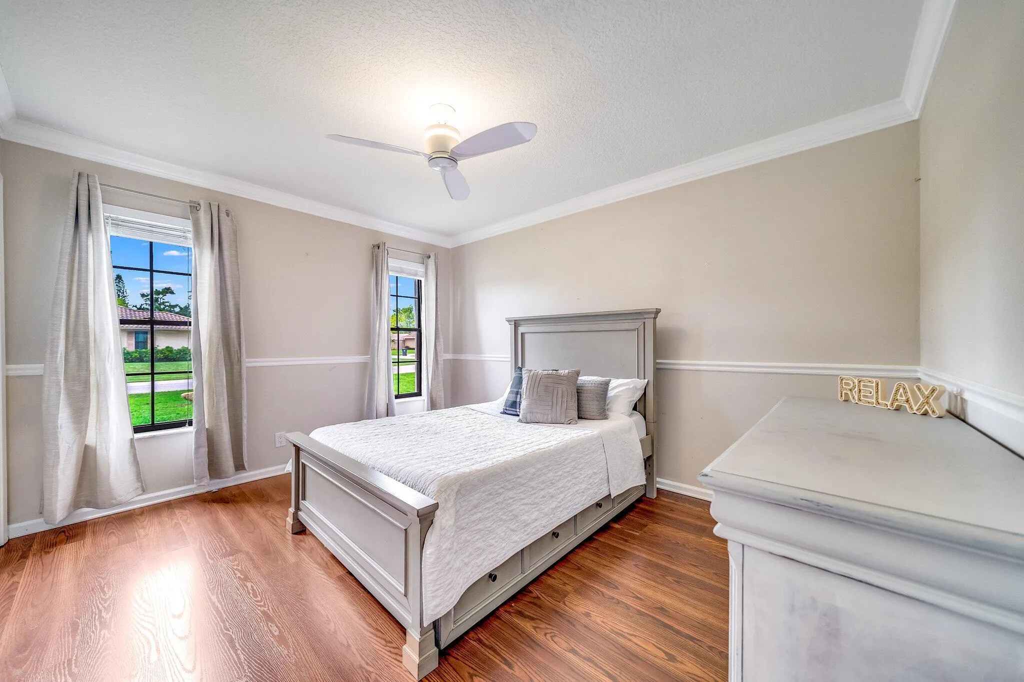 33-web-or-mls-JOY07746