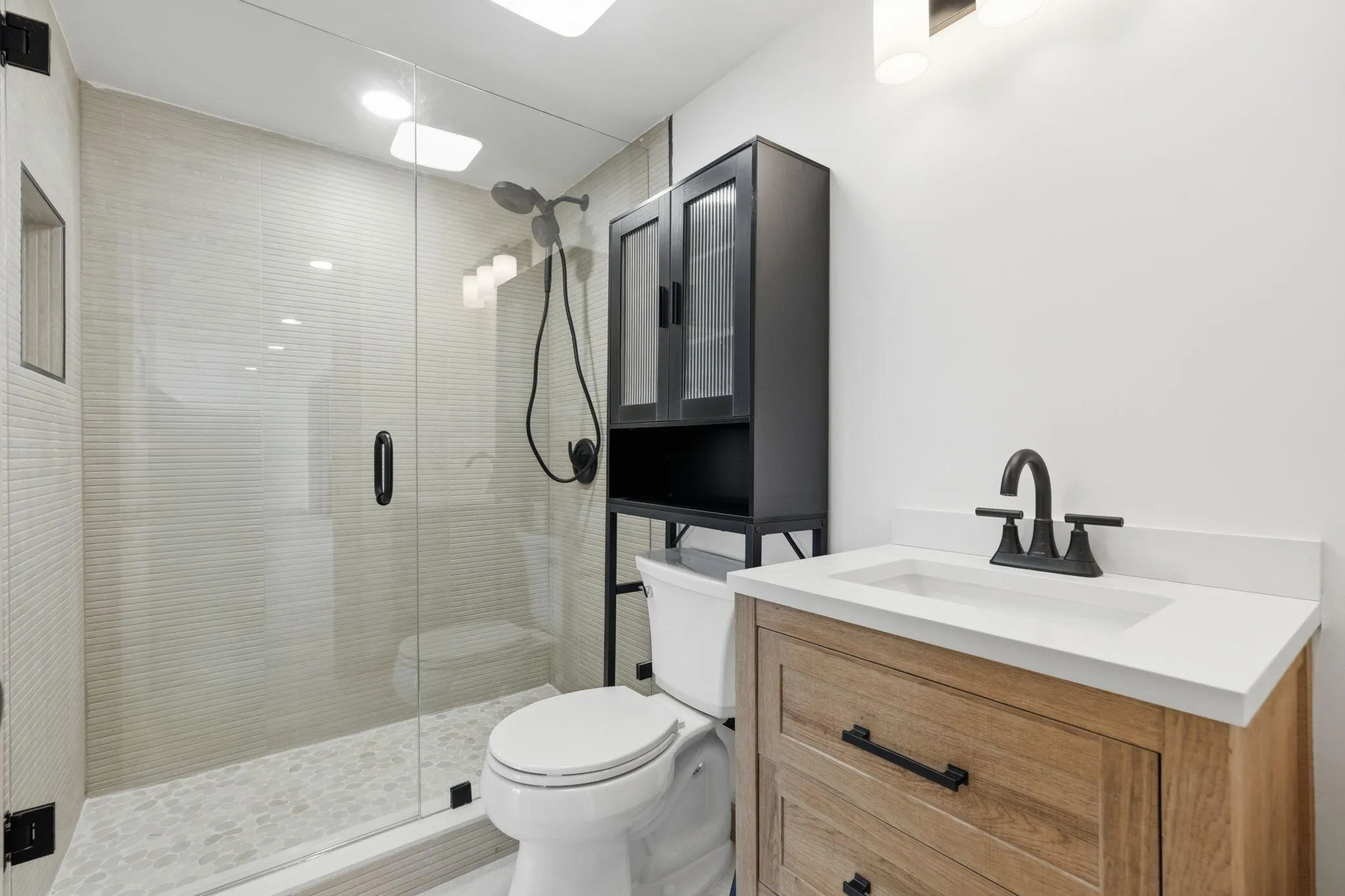 7-web-or-mls-5460_N_Ocean_Dr_Apt_6A_007