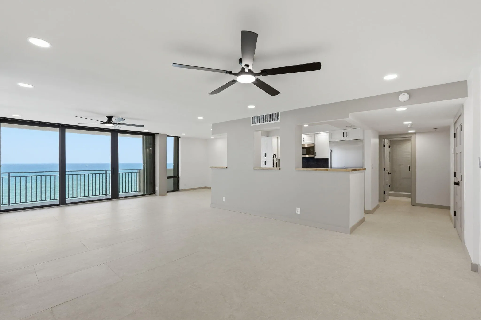 20-web-or-mls-5460_N_Ocean_Dr_Apt_6A_020