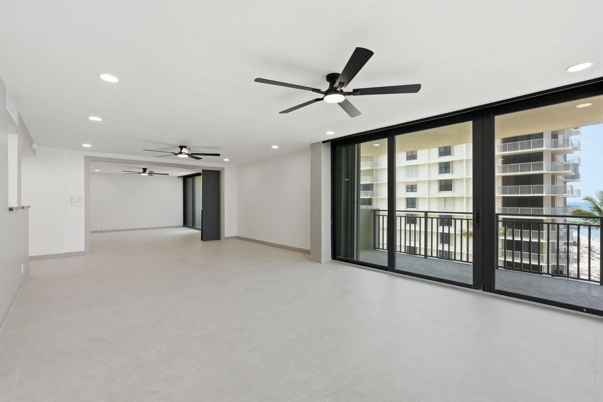 22-web-or-mls-5460_N_Ocean_Dr_Apt_6A_022