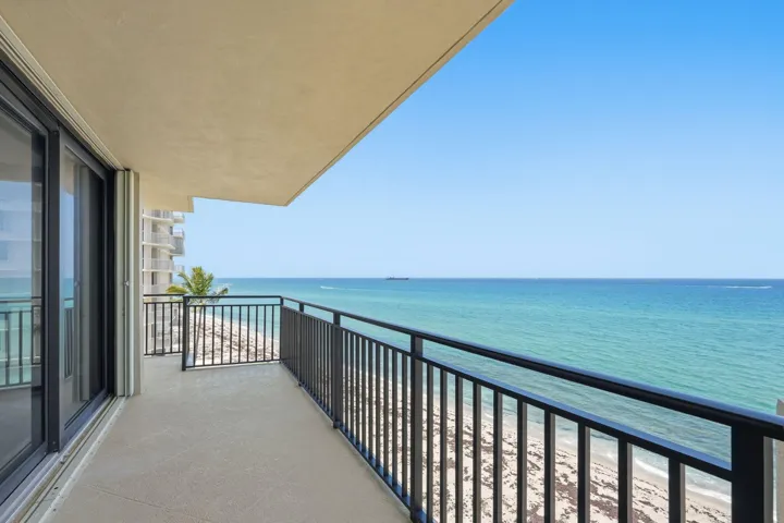 36-web-or-mls-5460_N_Ocean_Dr_Apt_6A_036