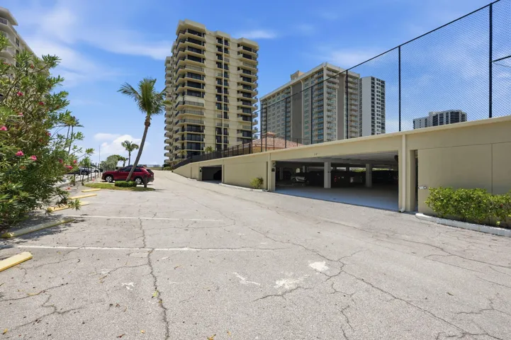 3-web-or-mls-5460_N_Ocean_Dr_Apt_6A_003