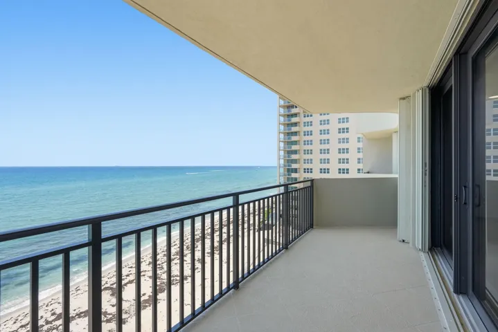 37-web-or-mls-5460_N_Ocean_Dr_Apt_6A_037