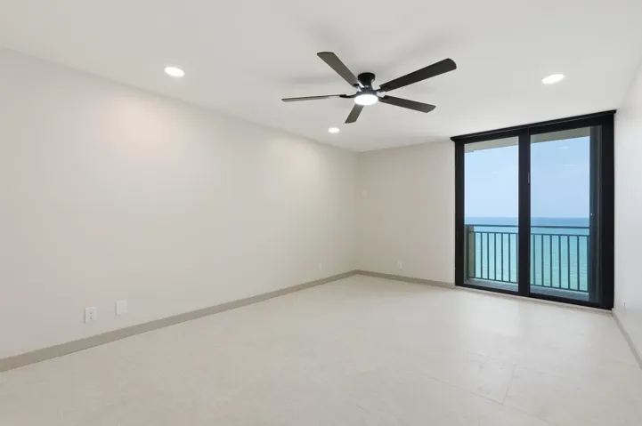 6-web-or-mls-5460_N_Ocean_Dr_Apt_6A_006