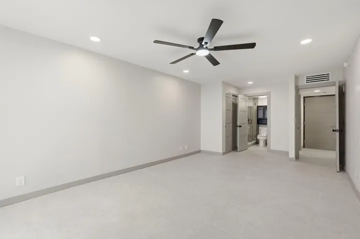 5-web-or-mls-5460_N_Ocean_Dr_Apt_6A_005