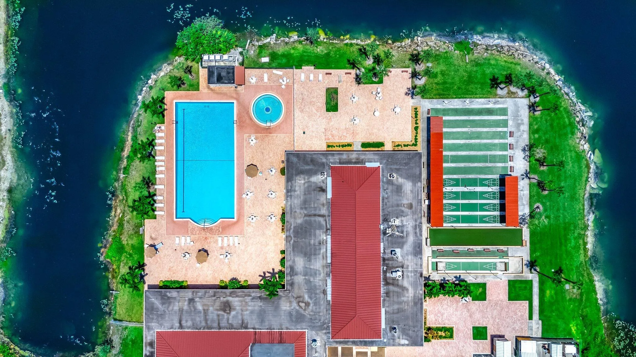 Clubhouse Amenities Aerial