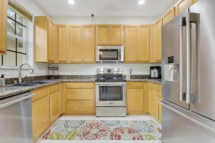Living dining